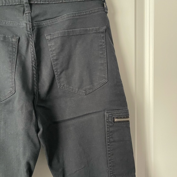 Banana Republic | Cargo / Zipper Pockets | Skinny / Stretch Pants | Mid-Rise - Picture 8 of 8